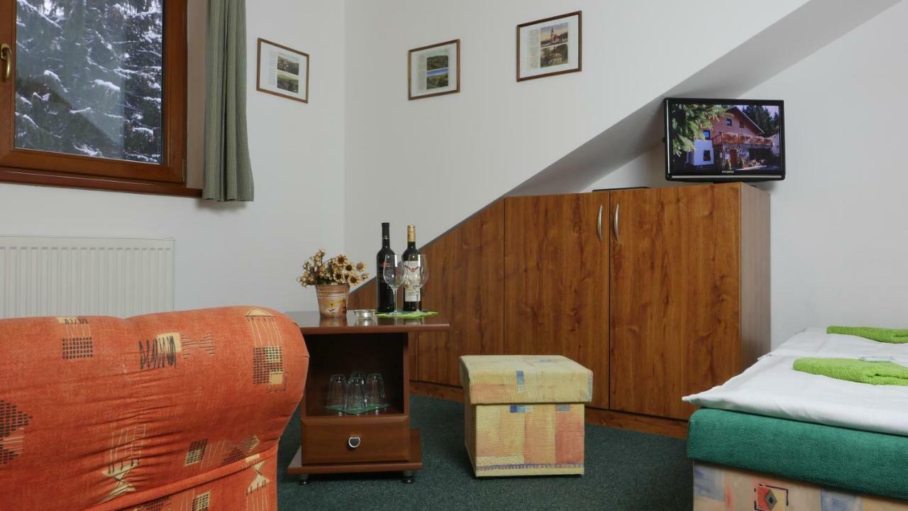 Pension Aspen Гаррахов Екстер'єр фото